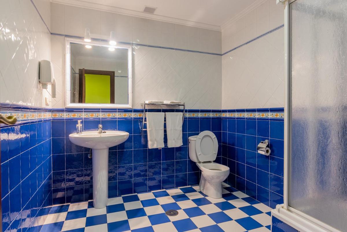 Hotel Y Apartamentos La Lonja Кангас-де-Оніс Екстер'єр фото